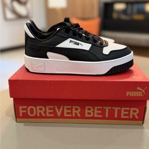 Puma Carina Street